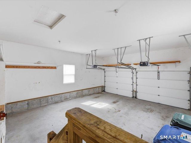 18 Hillcrest Drive, Montville, CT 06382