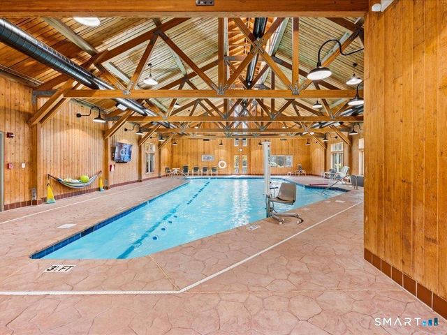 18 Hillcrest Drive, Montville, CT 06382