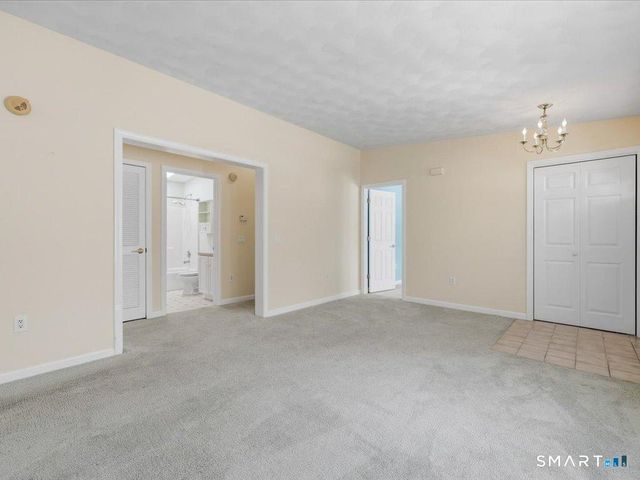 18 Hillcrest Drive, Montville, CT 06382