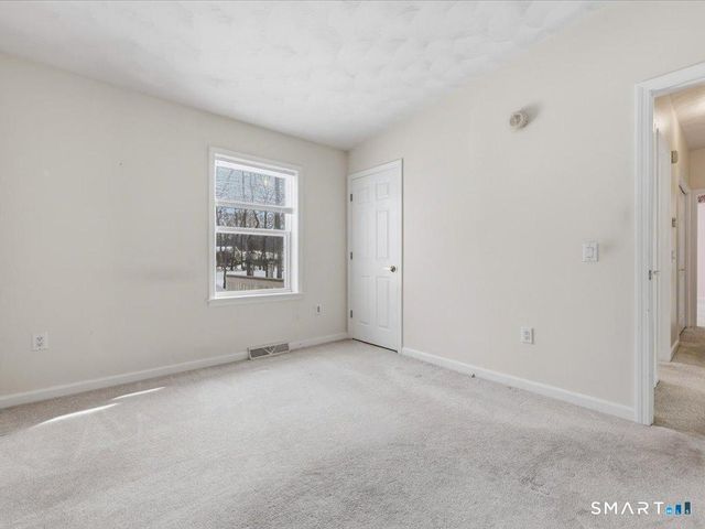 18 Hillcrest Drive, Montville, CT 06382