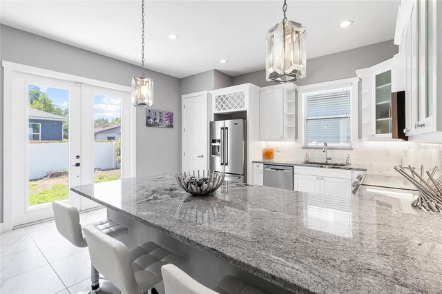 122 W SLIGH AVENUE, Tampa, FL 33604