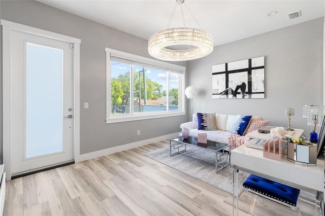 122 W SLIGH AVENUE, Tampa, FL 33604