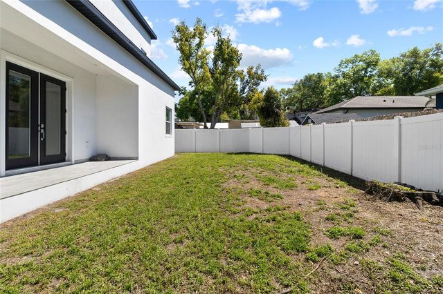 122 W SLIGH AVENUE, Tampa, FL 33604