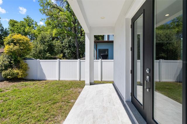 122 W SLIGH AVENUE, Tampa, FL 33604