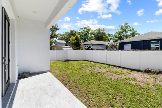 122 W SLIGH AVENUE, Tampa, FL 33604