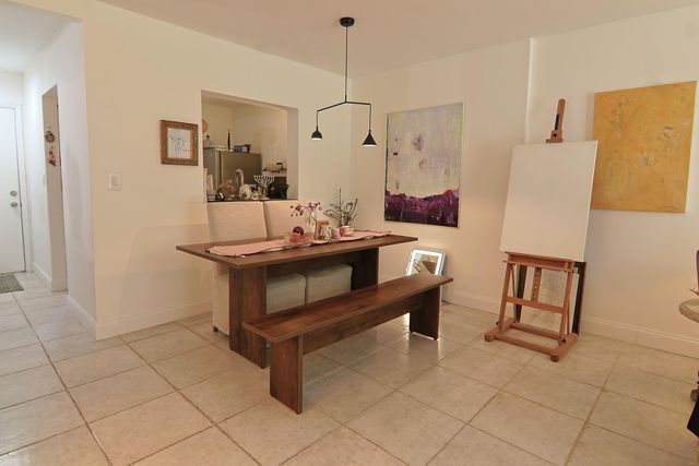 1000 NE 12th Avenue 106, Hallandale Beach, FL 33009