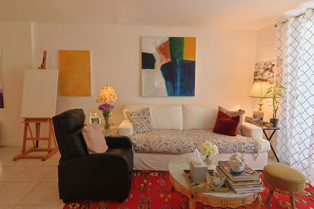 1000 NE 12th Avenue 106, Hallandale Beach, FL 33009