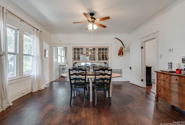1031 W Mulberry Ave Apt 1, San Antonio, TX 78201