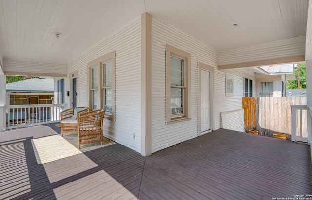1031 W Mulberry Ave Apt 1, San Antonio, TX 78201