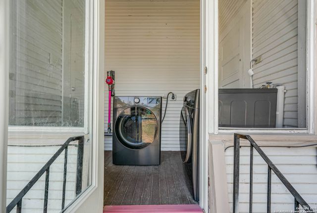 1031 W Mulberry Ave Apt 1, San Antonio, TX 78201