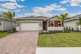 567 SPRING HILL LAKE LOOP, Cape Coral, FL 33993