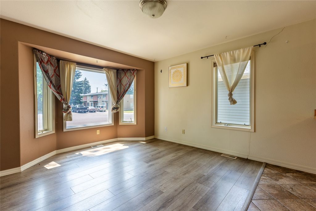 1809 9th Avenue S, Great Falls, MT 59405 photo 3