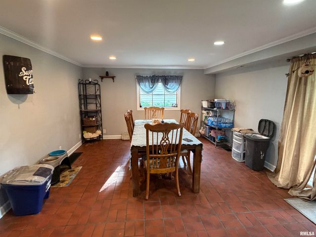2119 E RIVERVIEW Court, Peoria Heights, IL 61616