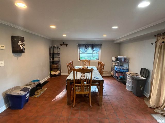 2119 E RIVERVIEW Court, Peoria Heights, IL 61616