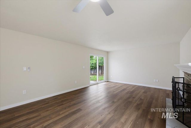5074 W Harbourview Drive, Boise, ID 83703