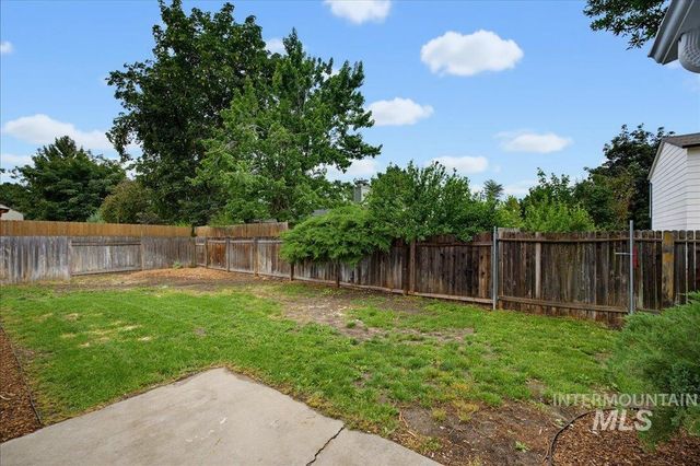 5074 W Harbourview Drive, Boise, ID 83703