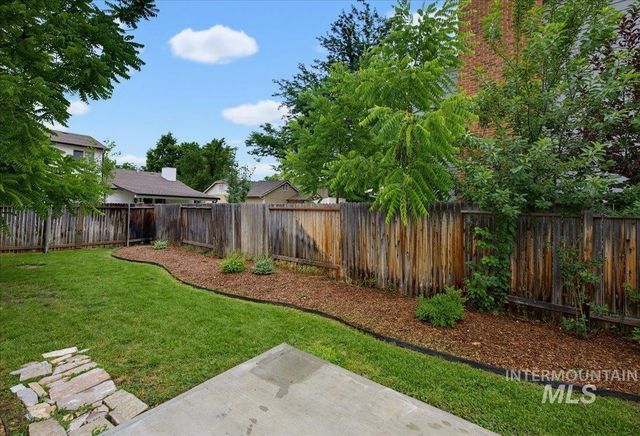 5074 W Harbourview Drive, Boise, ID 83703