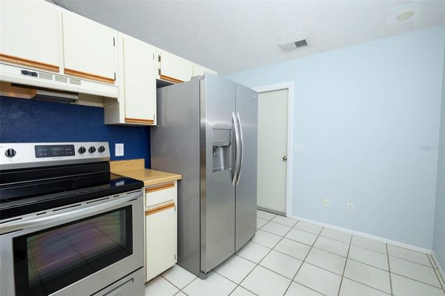 1016 GWYN CIRCLE, Oviedo, FL 32765
