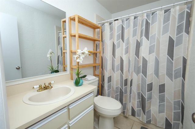 1016 GWYN CIRCLE, Oviedo, FL 32765