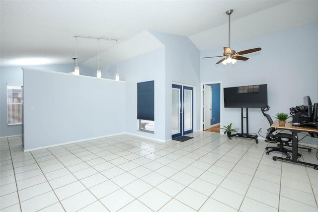 1016 GWYN CIRCLE, Oviedo, FL 32765