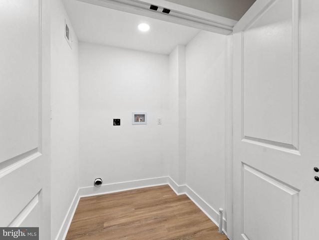 5942 ELLSWORTH ST, Philadelphia, PA 19143