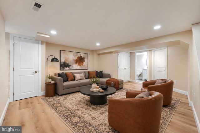 104 BLADEN RD, Essex, MD 21221