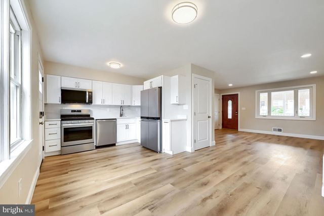 104 BLADEN RD, Essex, MD 21221