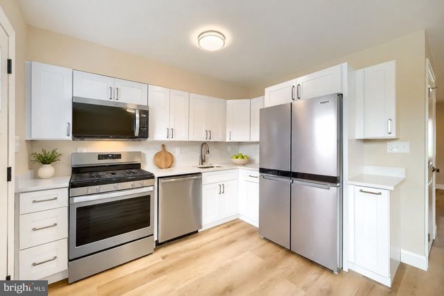 104 BLADEN RD, Essex, MD 21221