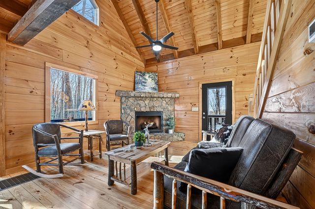 22 Running Bear Ridge, Blue Ridge, GA 30513