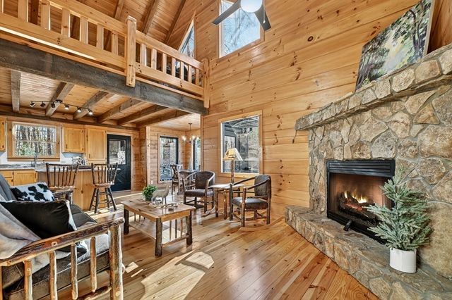 22 Running Bear Ridge, Blue Ridge, GA 30513