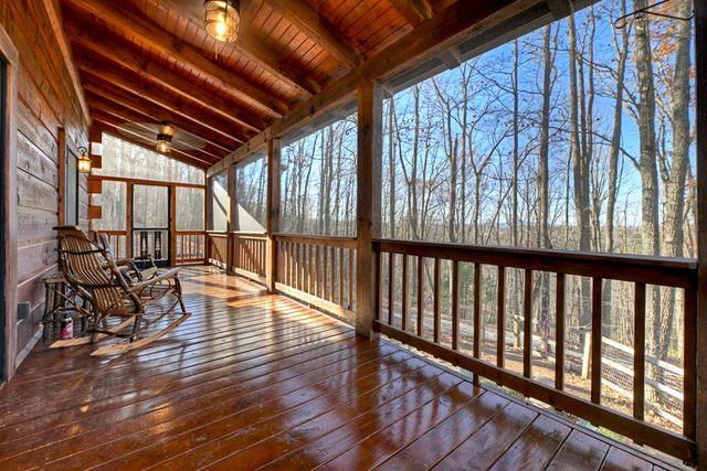 22 Running Bear Ridge, Blue Ridge, GA 30513