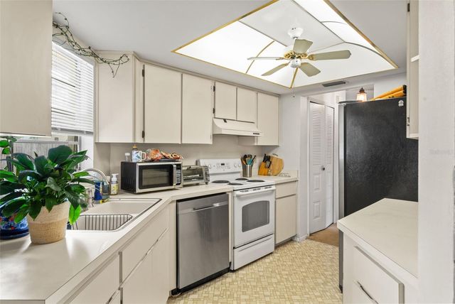 5078 KENMORE STREET, Spring Hill, FL 34608