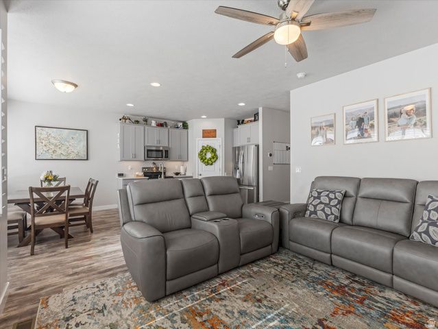 15241 S WILD HORSE WAY, Bluffdale, UT 84065