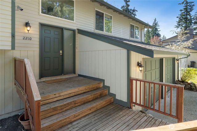 2210 27th Avenue SE, Puyallup, WA 98374