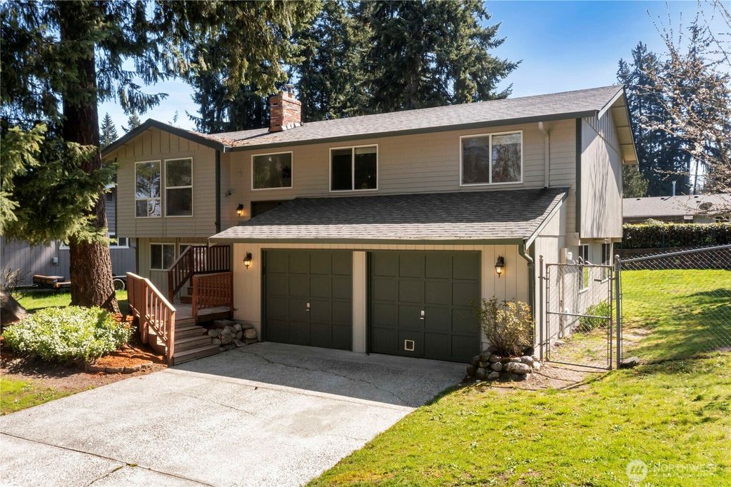2210 27th Avenue SE, Puyallup, WA 98374