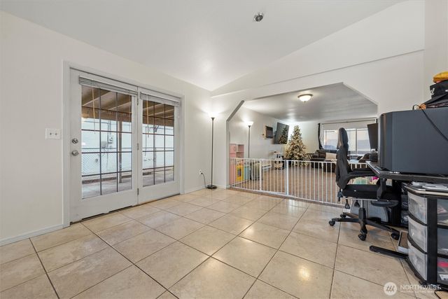 640 S Clover Drive, Moses Lake, WA 98837