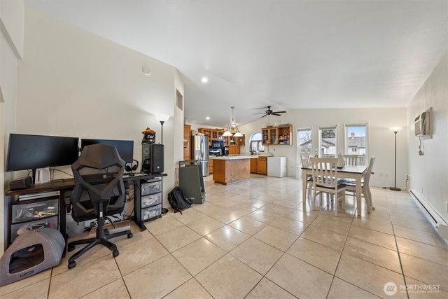 640 S Clover Drive, Moses Lake, WA 98837