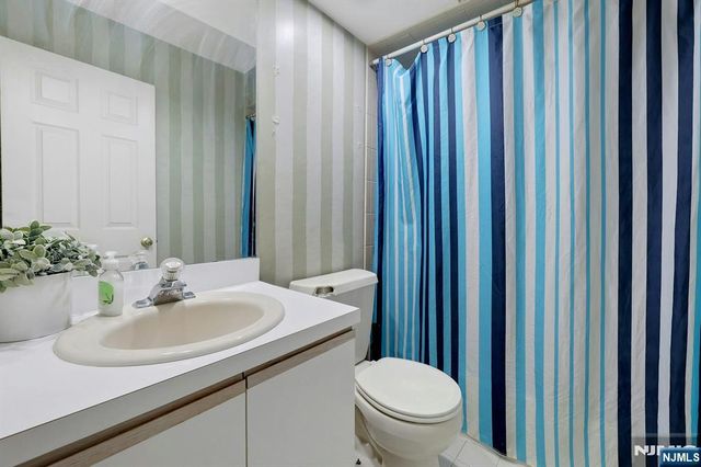 243 Cambridge Drive, Ramsey, NJ 07446