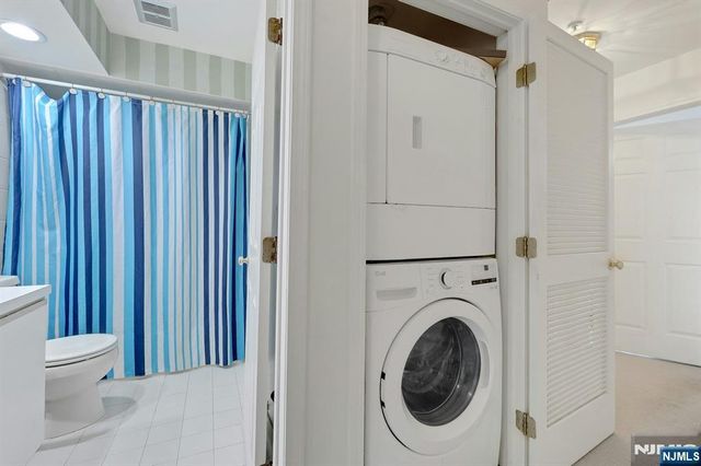 243 Cambridge Drive, Ramsey, NJ 07446