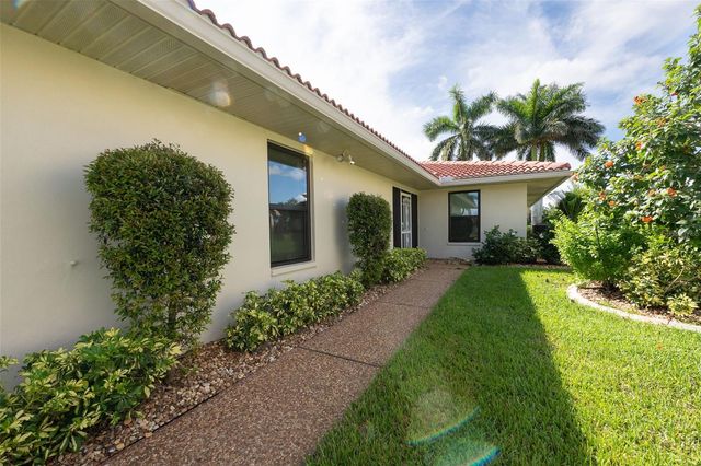 11409 SW COURTNEY DRIVE, Lake Suzy, FL 34269