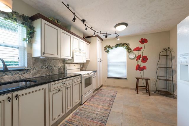 11409 SW COURTNEY DRIVE, Lake Suzy, FL 34269