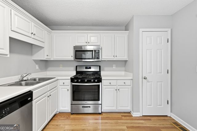 15 Charleston Court, Dallas, GA 30157
