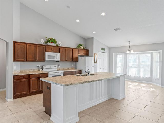 1907 NW 85TH LOOP, Ocala, FL 34475