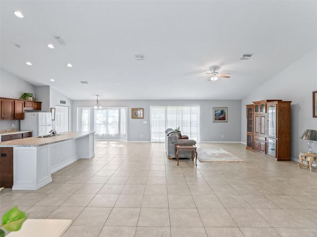 1907 NW 85TH LOOP, Ocala, FL 34475