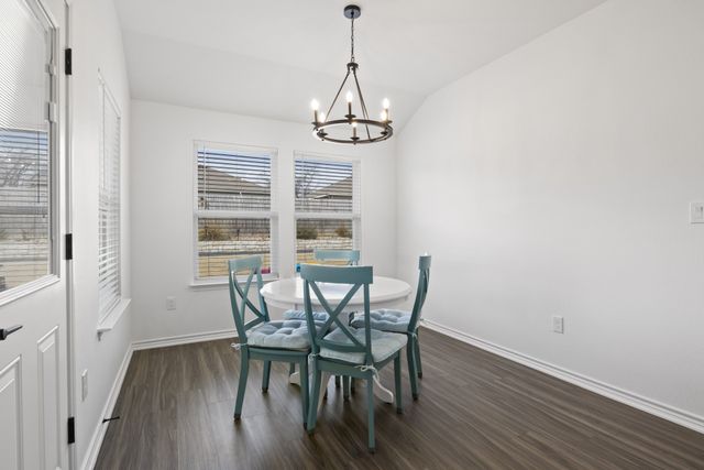 103 St. James, Mt Pleasant, TX 75455