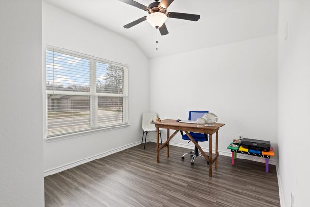 103 St. James, Mt Pleasant, TX 75455