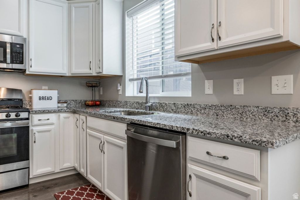 Image 13 of property listing at 3763 S 3175 W, West Haven, UT 84401