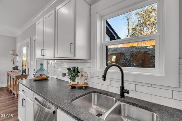 3202 Indian Summer Lane, Knoxville, TN 37920