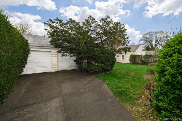 157 Windsor Avenue, Rockville Centre, NY 11570