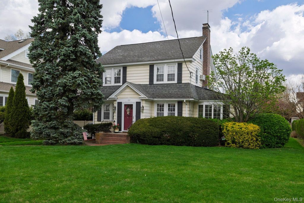 157 Windsor Avenue, Rockville Centre, NY 11570